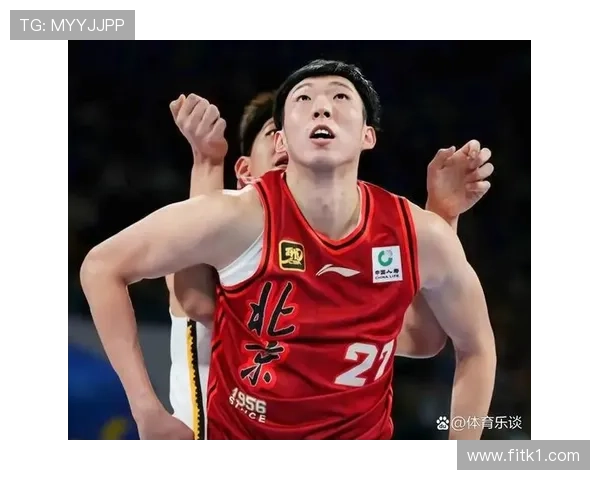 周琦比赛场上拼命，私下住豪宅里竟然这样过日子？