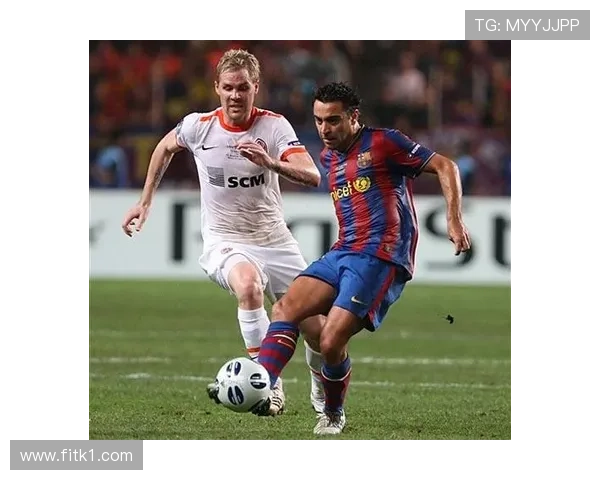 在传控体系下皮尔洛与哈维传球倾向分散趋势