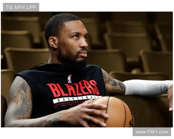 利拉德以单打为主，较库里更依赖持球造分