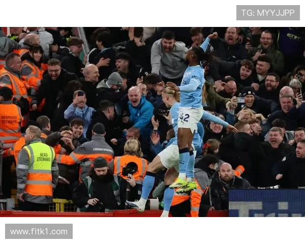 曼城防守稳固但转换环节屡遭打穿，稳定性面临考验